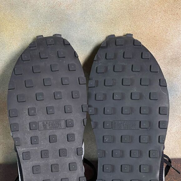 Nike DBreak-Type Men's Black & White Waffle Bottom Sneakers Size 8M - Picture 12 of 16